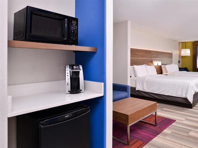Holiday Inn Express Hotel & Suites Elgin By Ihg Exterior foto