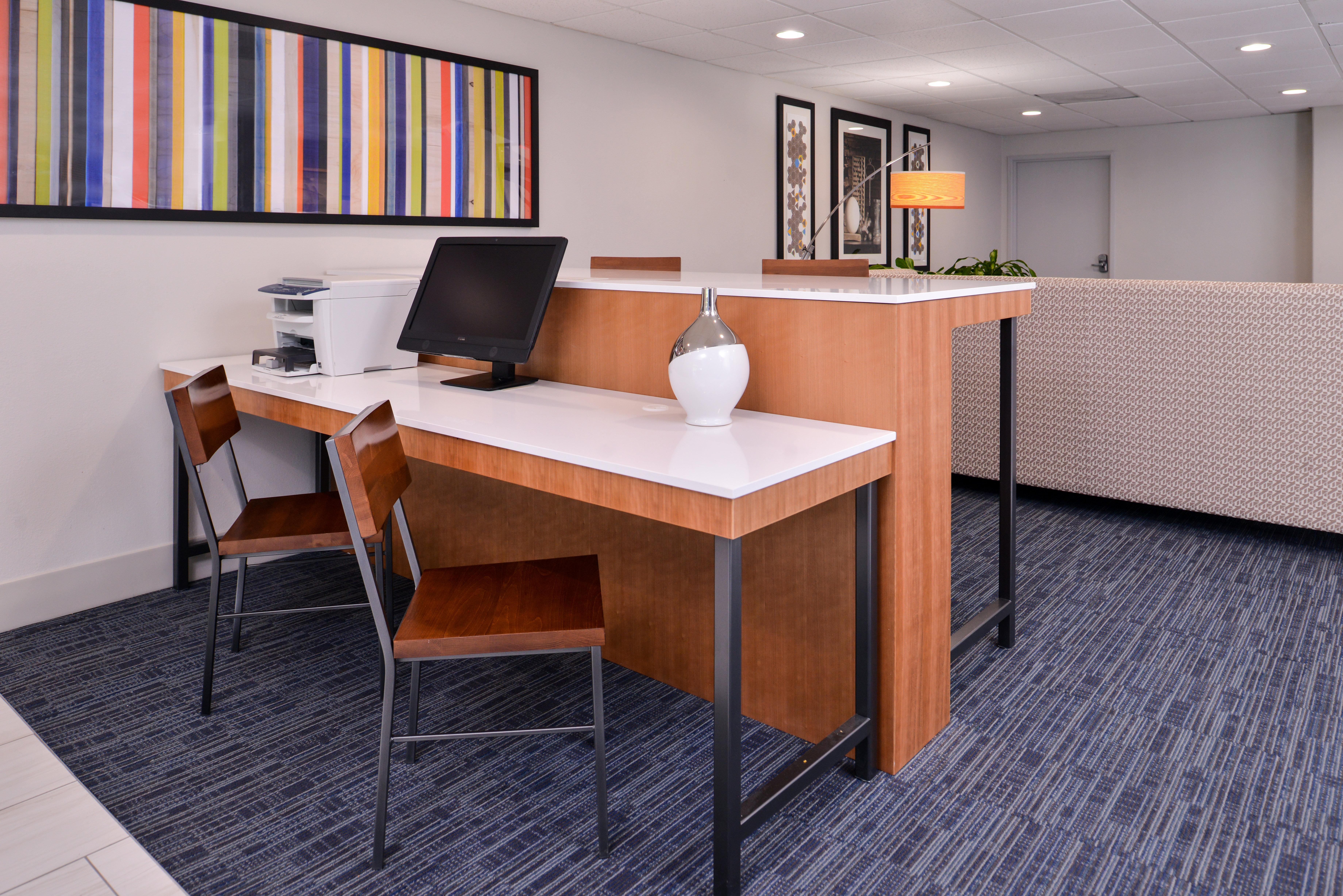 Holiday Inn Express Hotel & Suites Elgin By Ihg Exterior foto