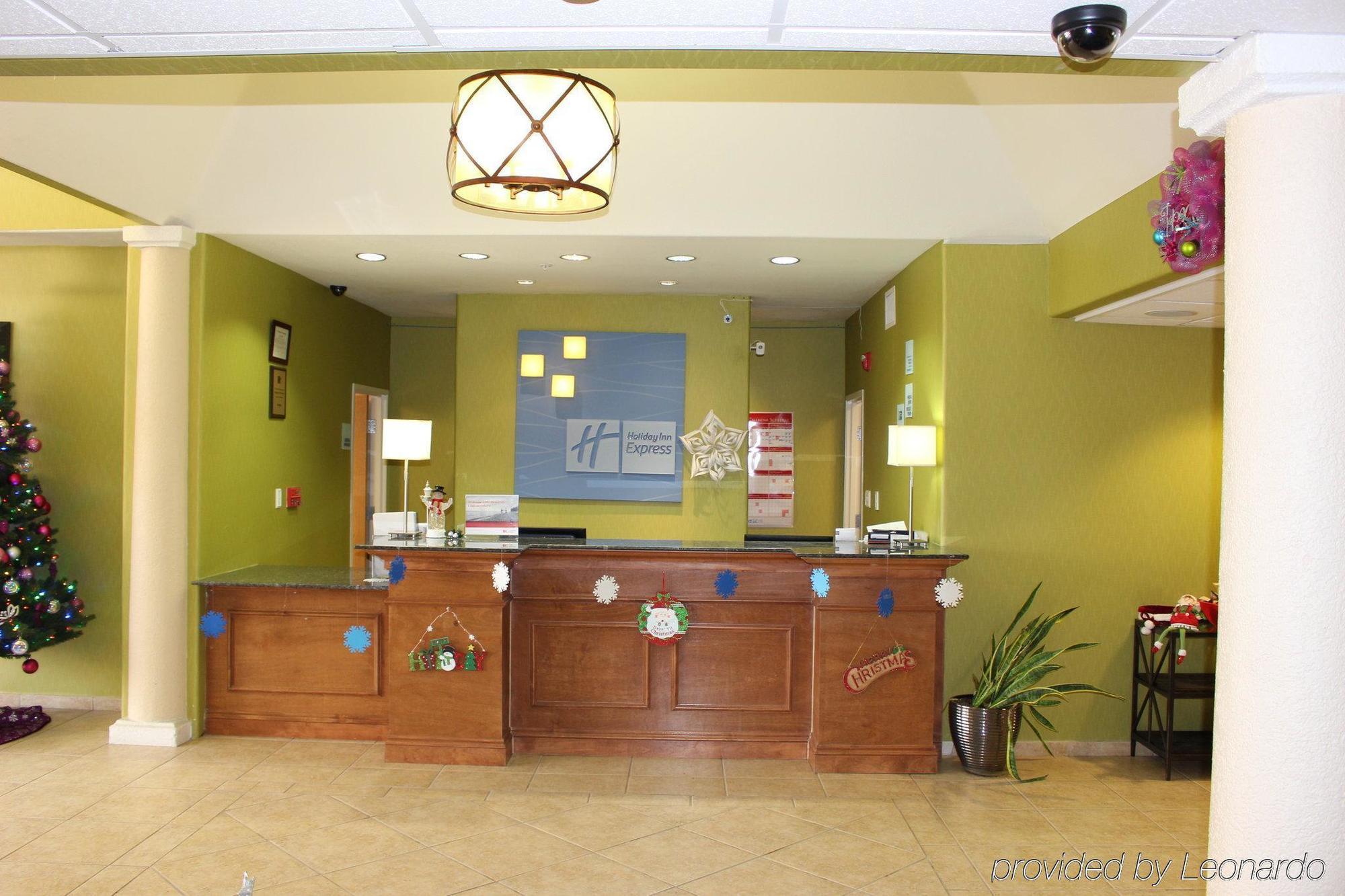 Holiday Inn Express Hotel & Suites Elgin By Ihg Exterior foto