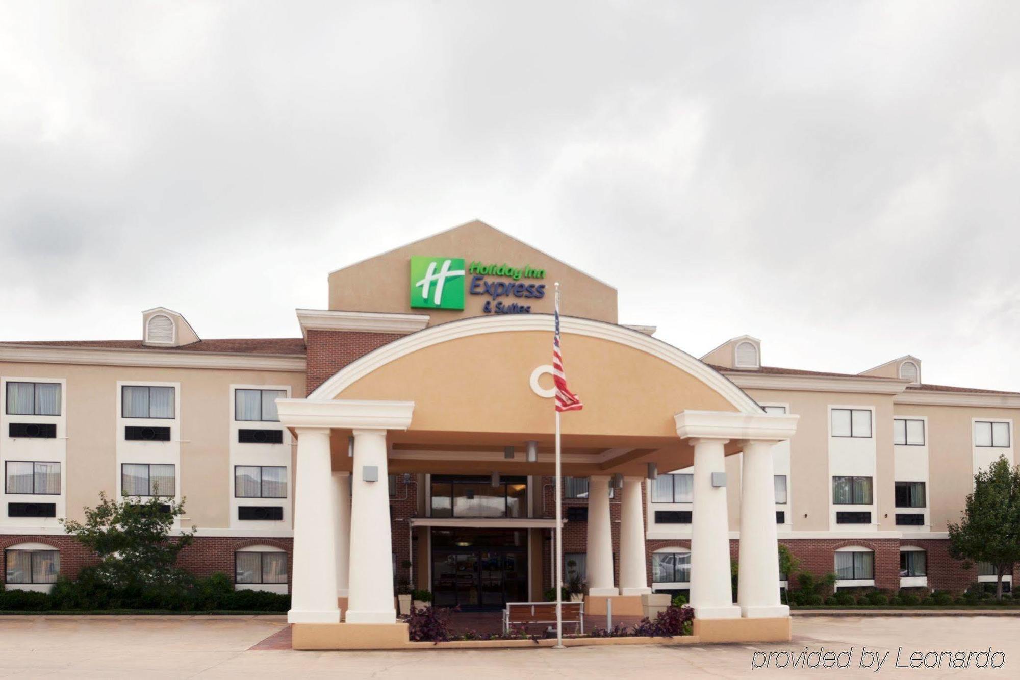 Holiday Inn Express Hotel & Suites Elgin By Ihg Exterior foto